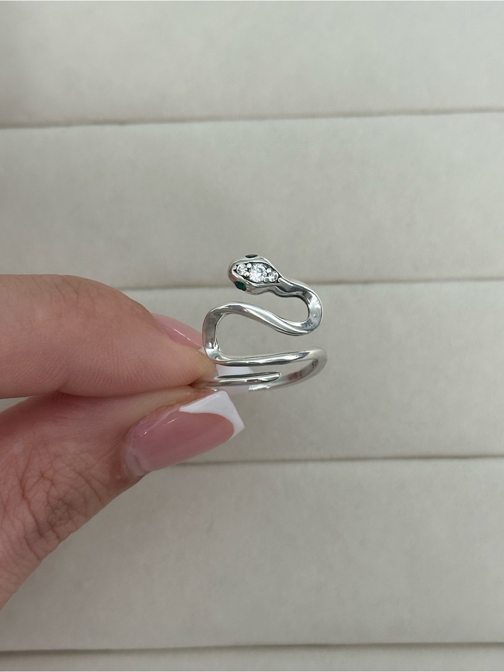 New! Sterling Silver Snake Wrap Ring with Green Accent - Picture 4 of 7